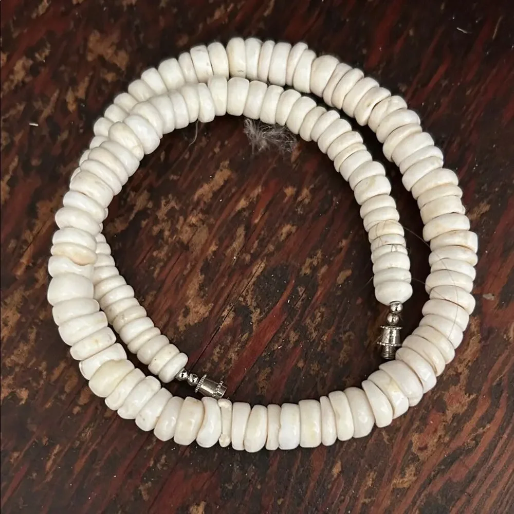 Vintage Hawaiian Puka Shell Necklace with Nickel Toned Barrel Clasp